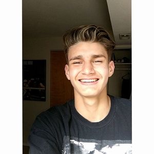 Meet your Posher, Evan