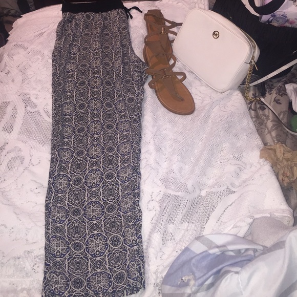 Darjoni womens loose fit printed pants - Picture 4 of 4