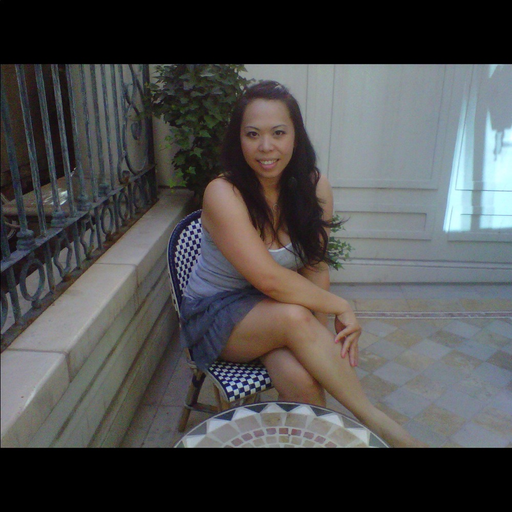 Meet your Posher, Nia