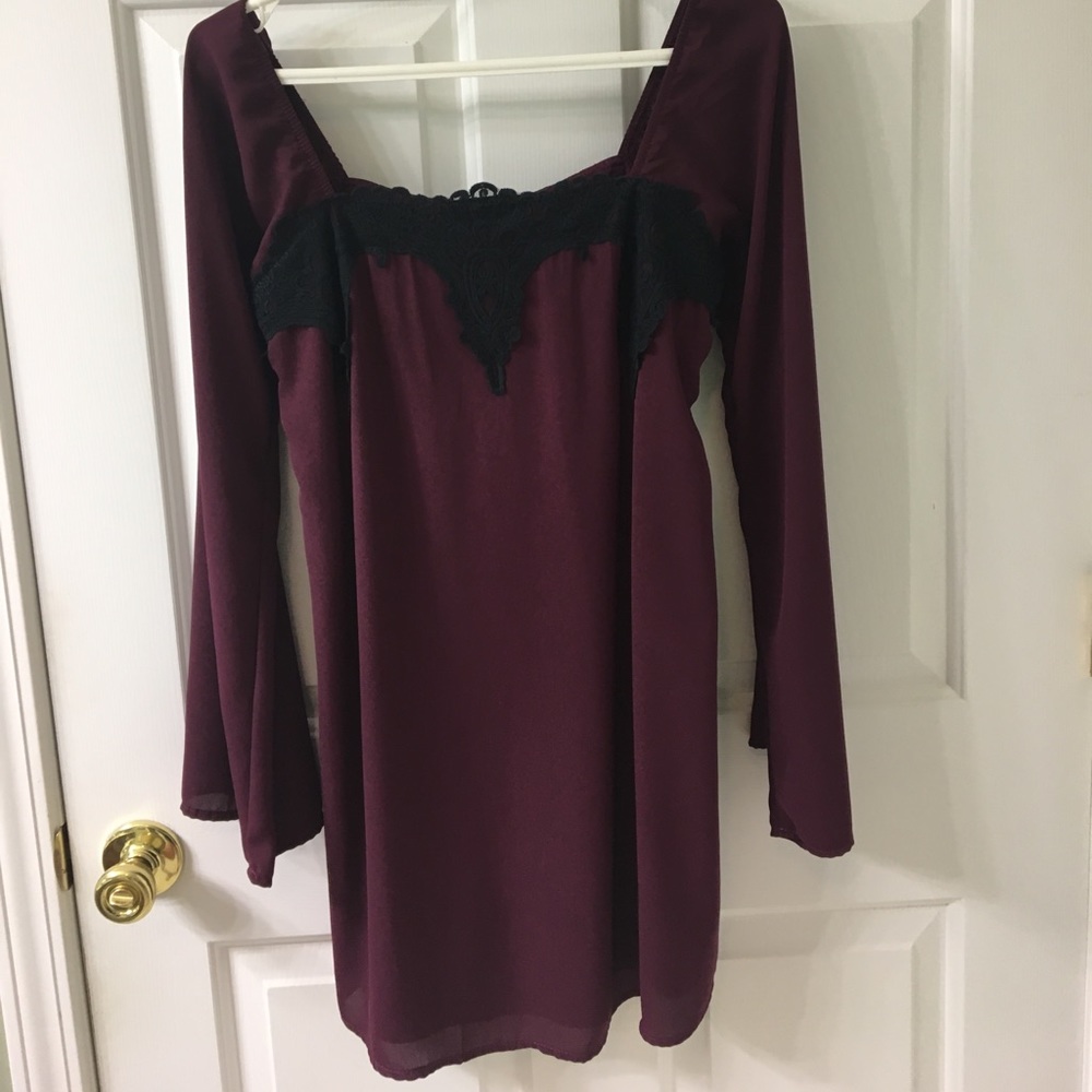Maroon long sleeve dress