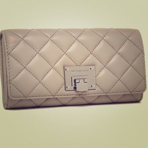 Rare Quilted Michael Kors Wallet