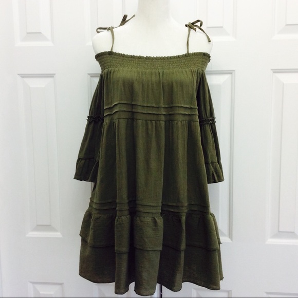 Romeo & Juliet Couture Dresses & Skirts - ❤️ Off the shoulder Coverup/Dress