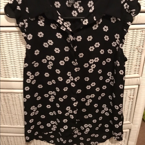 Floral button down - Picture 2 of 3