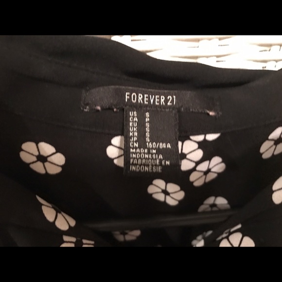 Floral button down - Picture 3 of 3