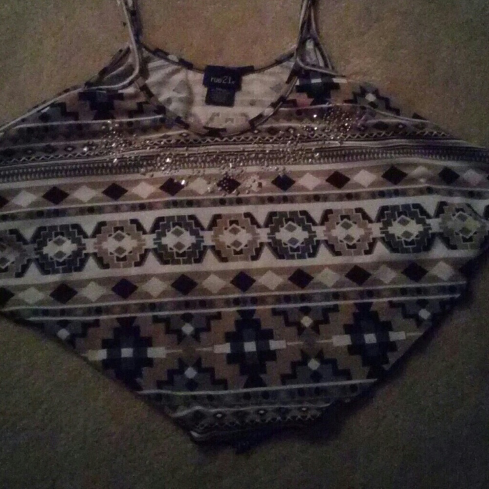 Rue 21 crop top