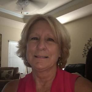 Meet your Posher, Estelle