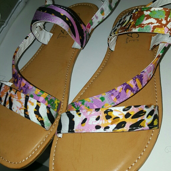 Colorful sandals - Picture 2 of 2