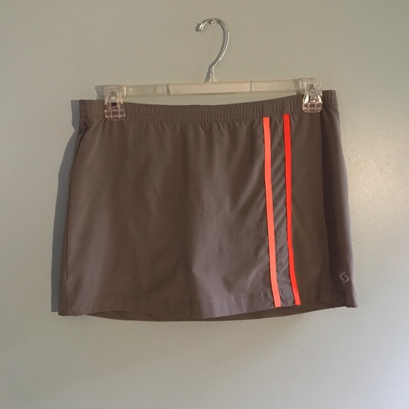 Moving Comfort Dresses & Skirts - Sale! Tennis Skort Moving Comfort Sz MD