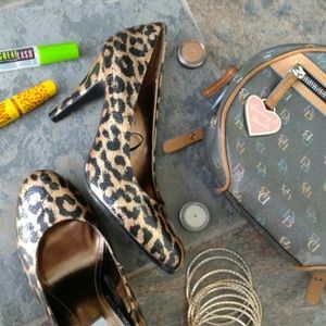 Steve Madden Leopard Print Heels Size 8