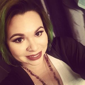 Meet your Posher, Candace
