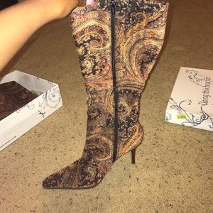 Paisley heel boots