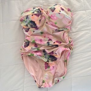 🌸☀️ VS One piece bathing suit! ☀️🌸