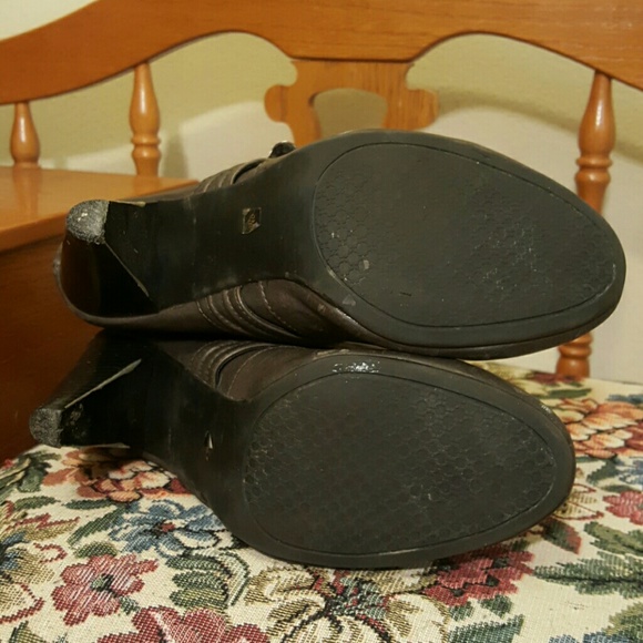 Fabulous Gray Ankle Boots Sz 9 - Picture 6 of 8