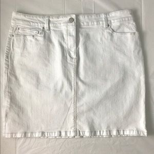 Ann Taylor New Classic White Jean Skirt