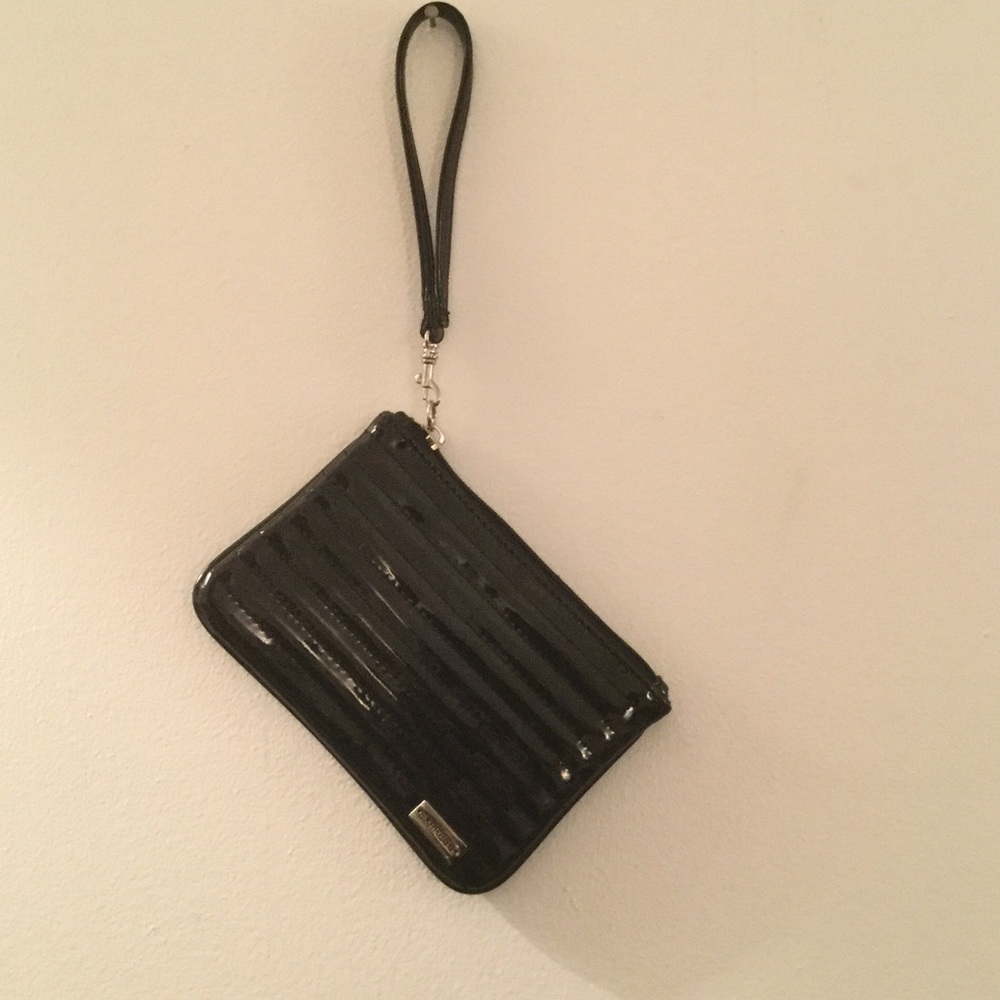 Express wristlet