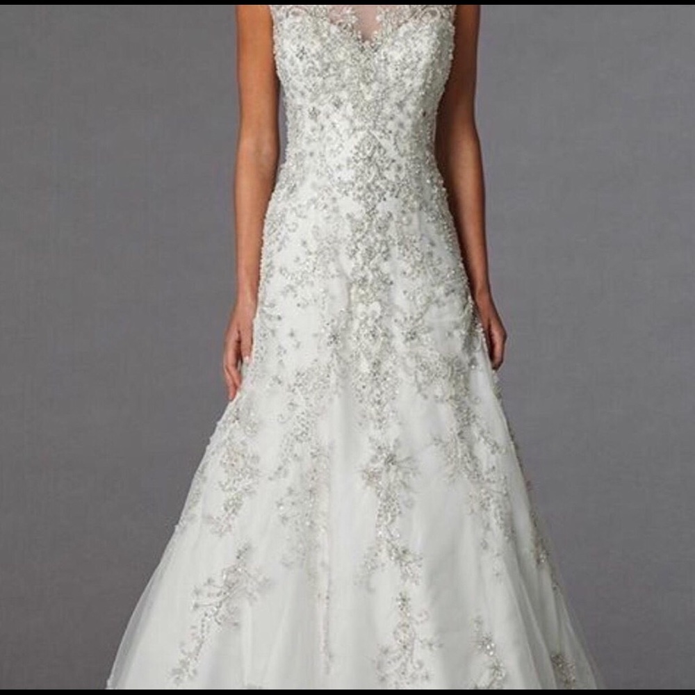 Wedding Dress - Picture 2 of 4