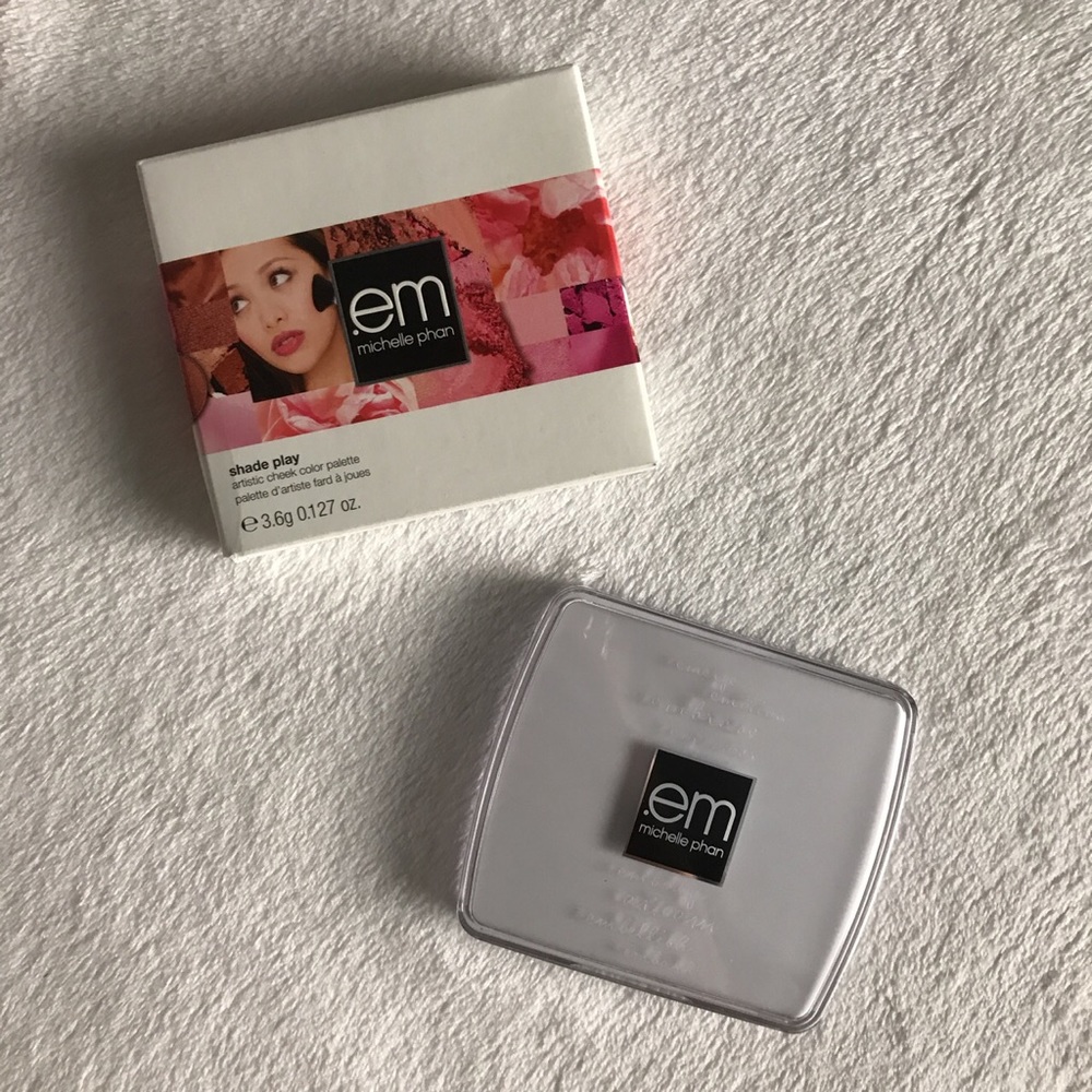 🎉 HP 12/6 🎉 NEW em cosmetics cheek duo
