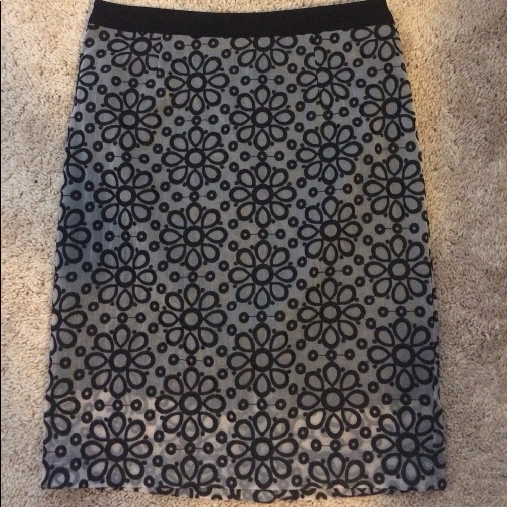FINAL SALE BEFORE DONATION Black pencil skirt
