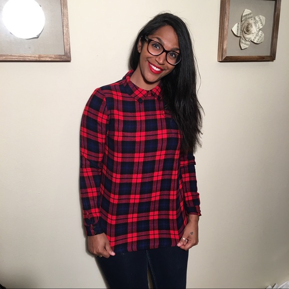 Forever21 Long Sleeve Black and Red Plaid - Picture 1 of 4