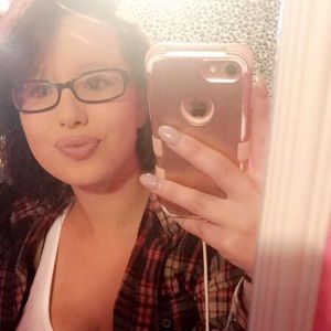 Meet your Posher, Jasmine