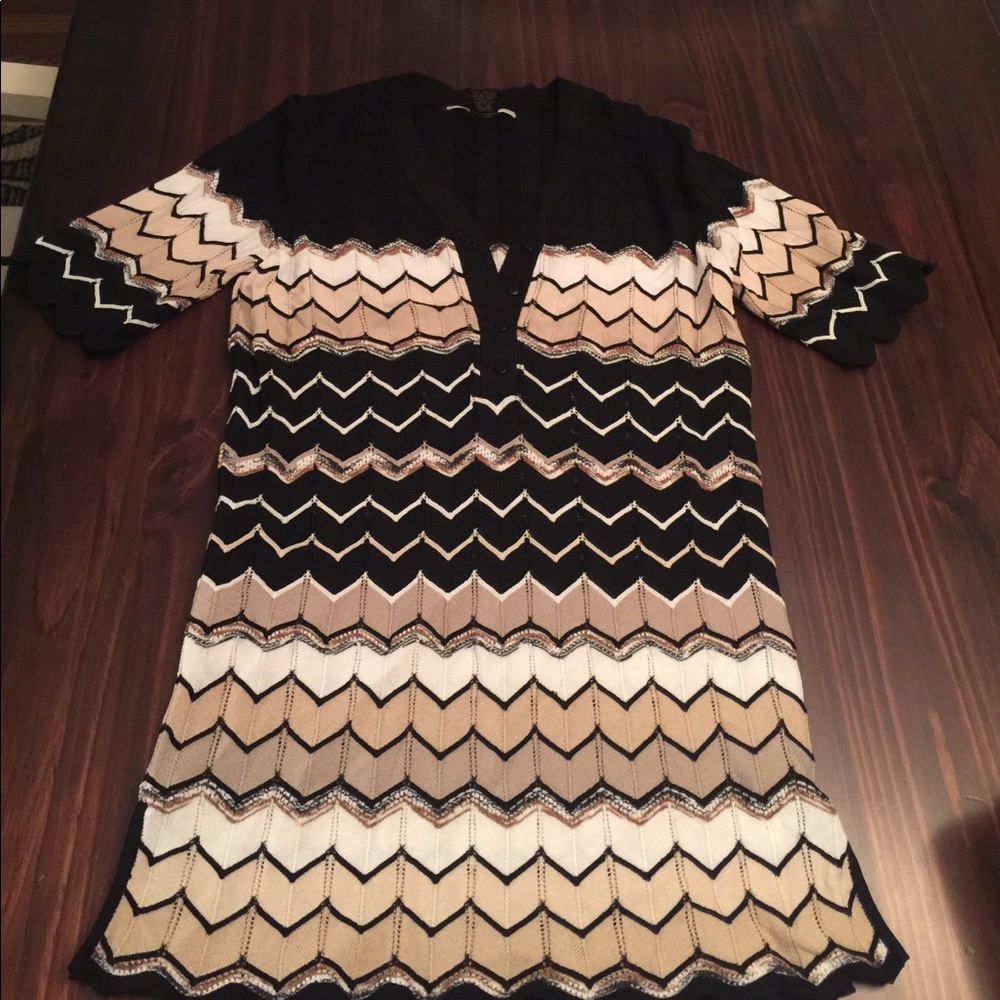 For the Republic S Black and multi-colored blouse