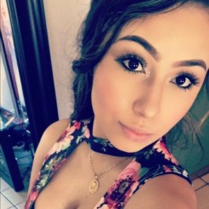 Meet your Posher, Elsy