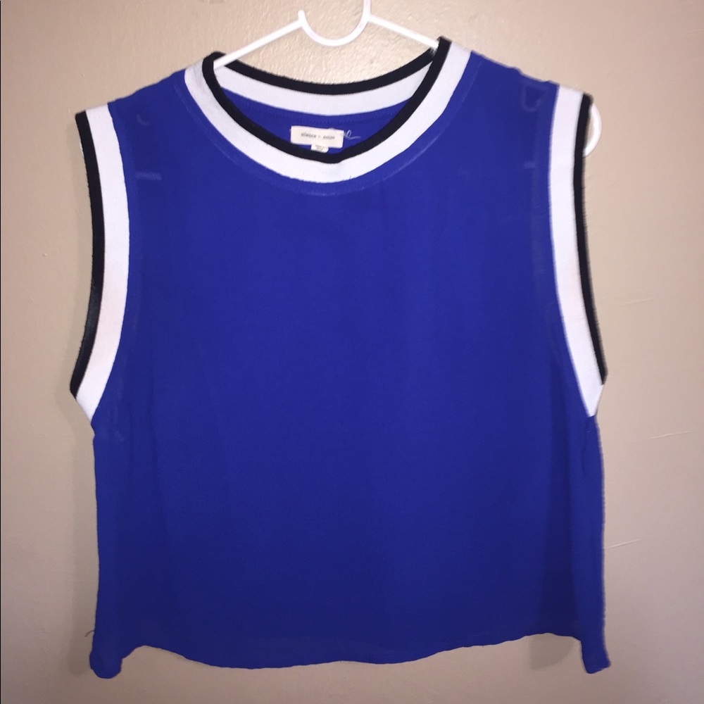 Mid Waist Crop Top