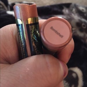 Bombshell lipsence