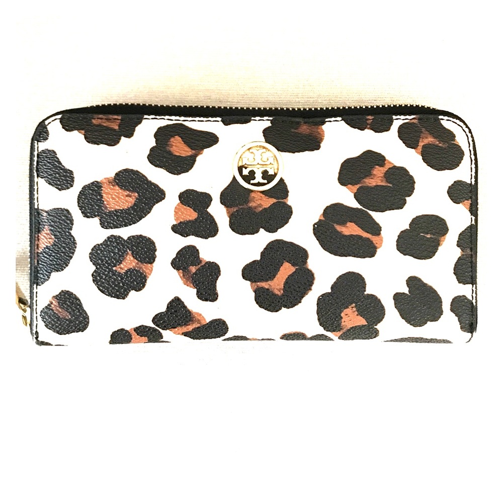 HOST PICK 🎉 Tory Burch Wallet