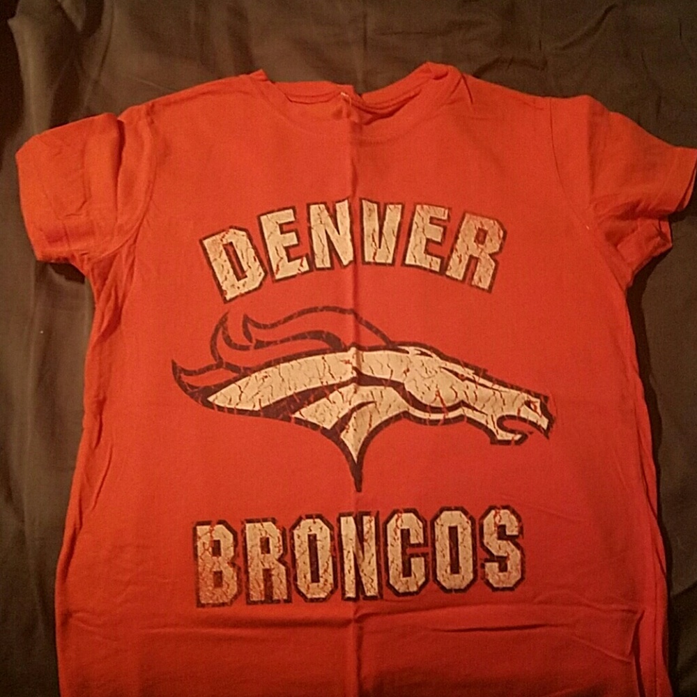 Broncos tee