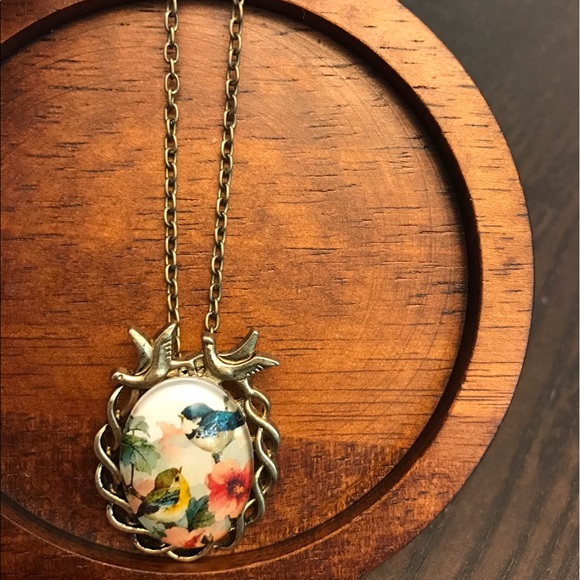 ๐๐Flirty Girly Bird Floral๐บNecklace๐๐Antique - Picture 2 of 8