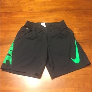 Nike dri-fit 5" shorts
