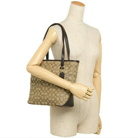 🌸SOLD🌸COACH outline signature tote bag - Picture 8 of 8