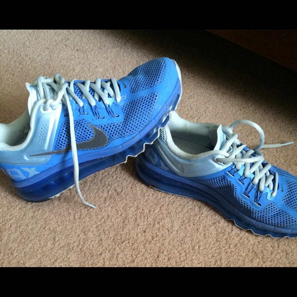 Nike air max shoes