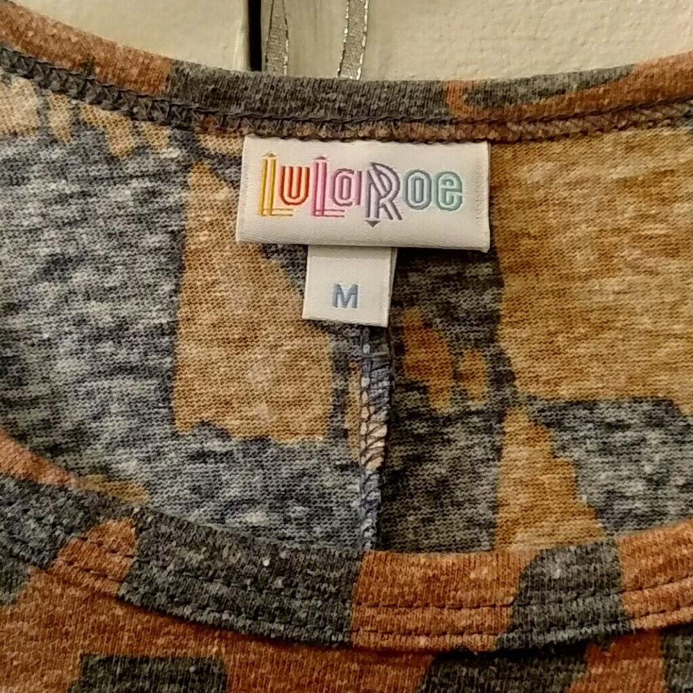 Lularoe Carly Medium - Picture 4 of 4