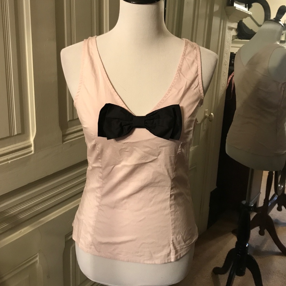 Light pink and black bow shirt