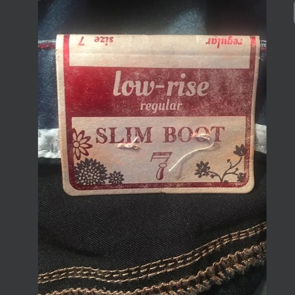 Sold - Picture 4 of 8