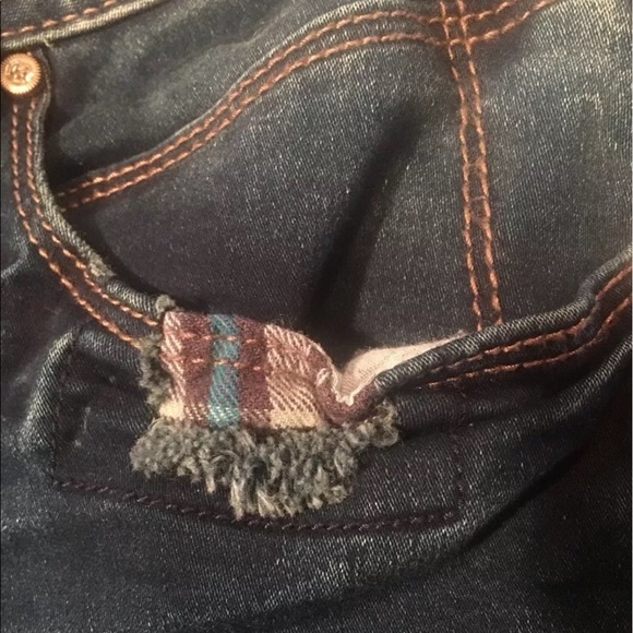 Sold - Picture 5 of 8