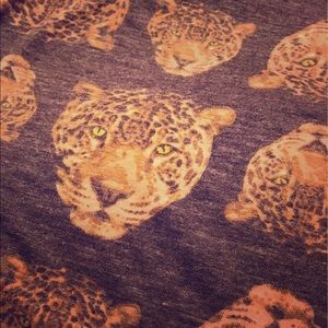 Lularoe Tee Medium NWOT