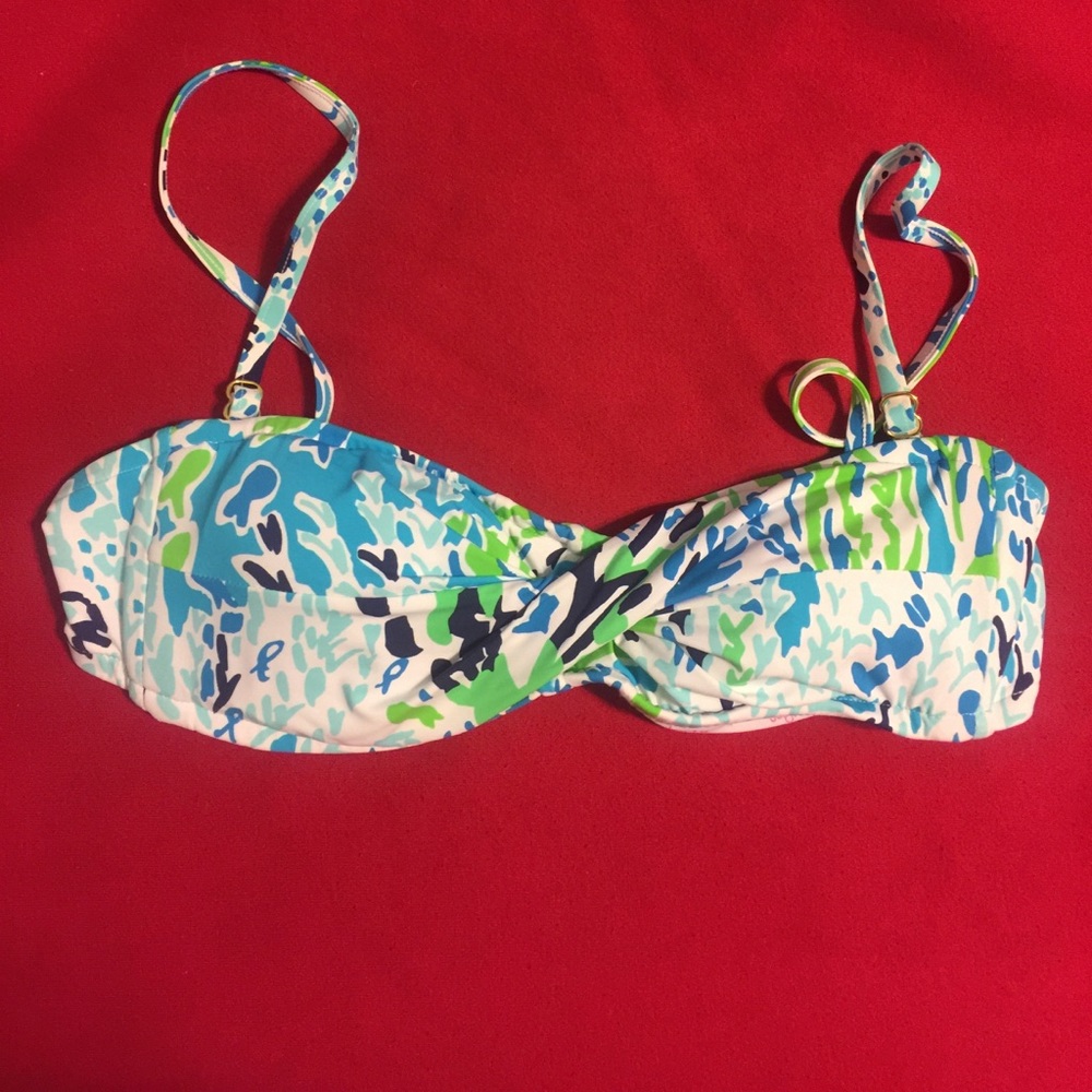 Lilly Pulitzer swim top xs. Let's cha cha