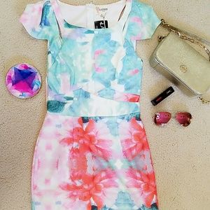 NWT L'atiste floral pastel dress with cutouts