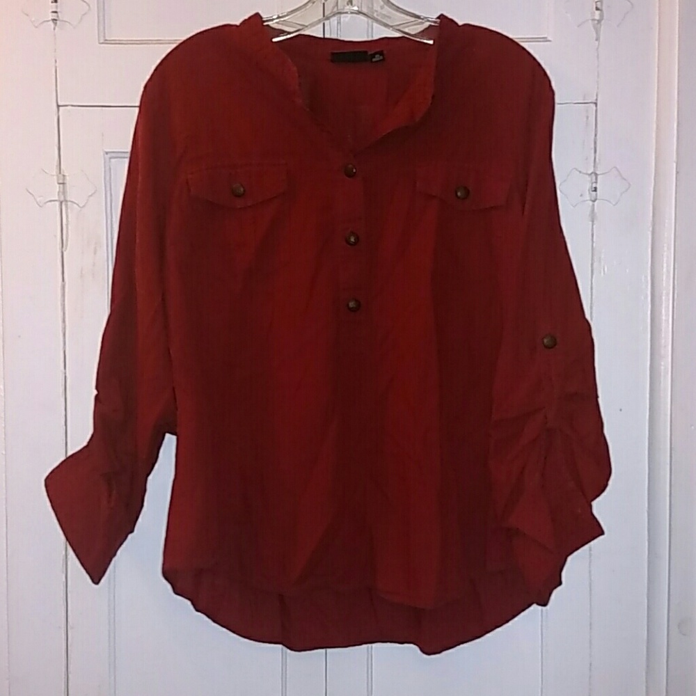 W's 3/4 Button Top
