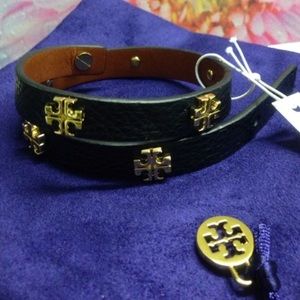 [HOLD for amynicoleg] Tory Burch Wrapped Bracelet