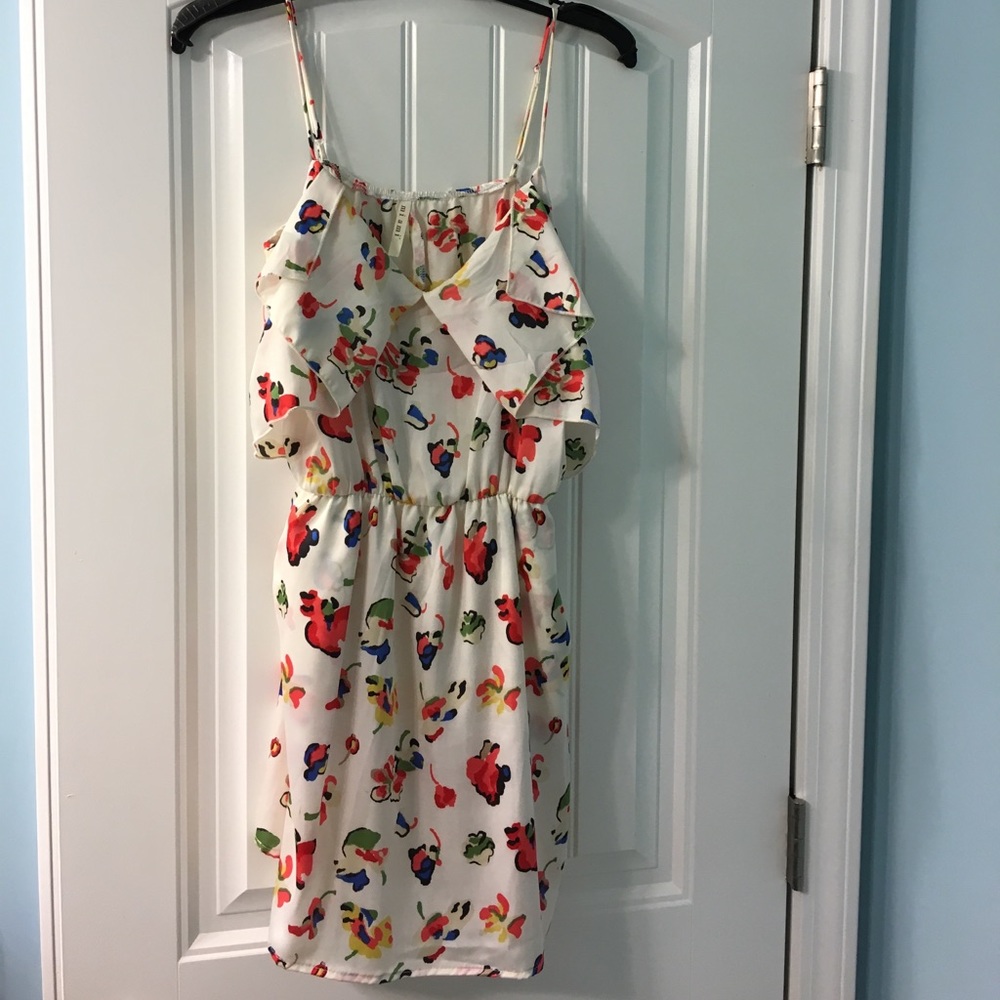 Floral print sun dress!