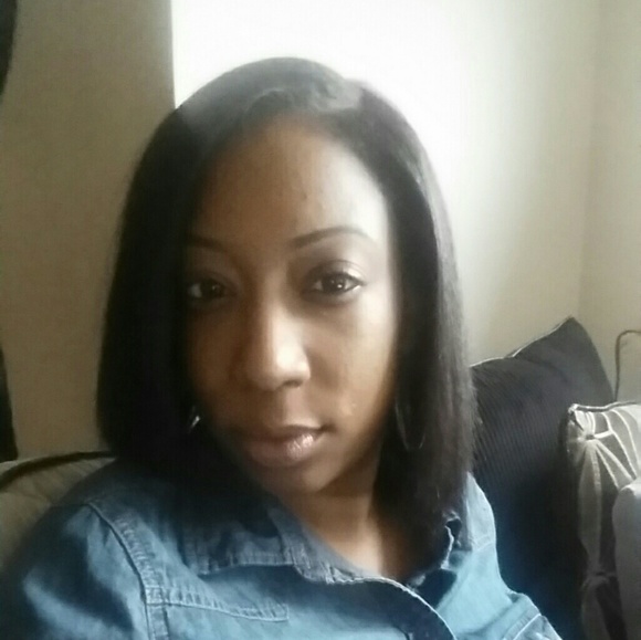 Meet your Posher, Jina - Picture 2 of 2