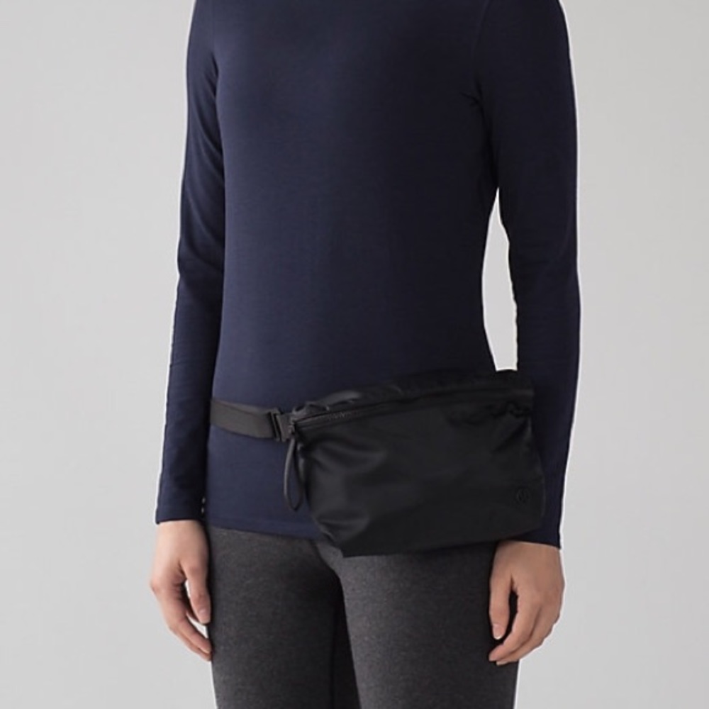 Lululemon belt bag