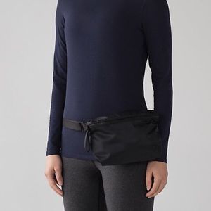 Lululemon belt bag