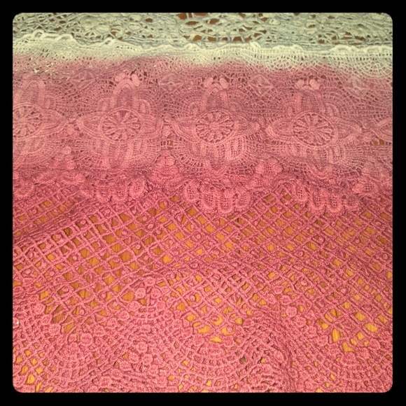 Patterned Mesh Tank - Picture 2 of 2