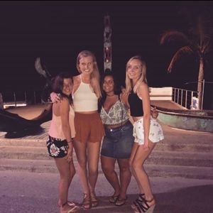 Meet your Posher, Rachel