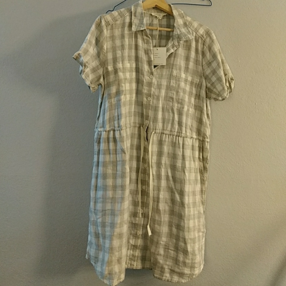 Lightweight grey and white dress